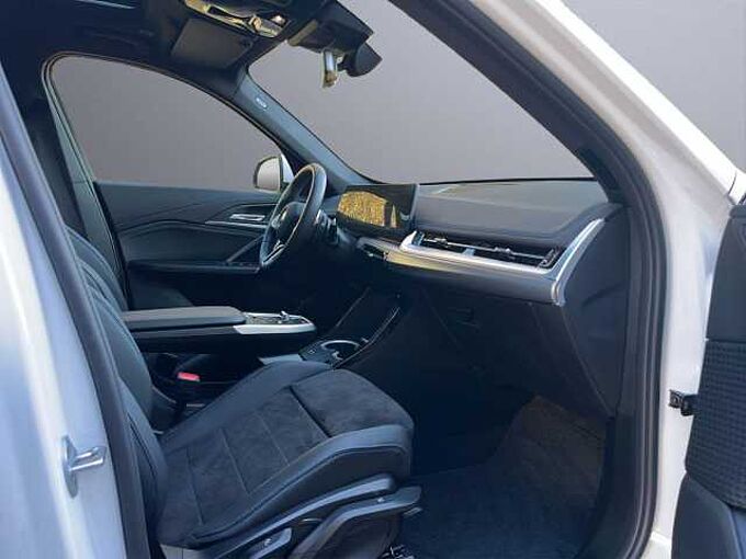 BMW X1 sDrive18i M-SPORT | Pano | AHK |