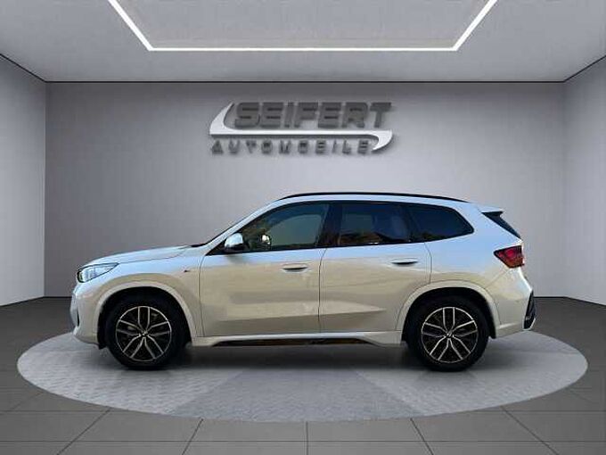 BMW X1 sDrive18i M-SPORT | Pano | AHK |