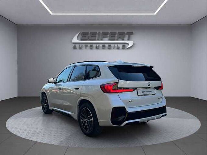 BMW X1 sDrive18i M-SPORT | Pano | AHK |