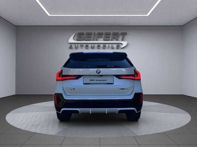 BMW X1 sDrive18i M-SPORT | Pano | AHK |