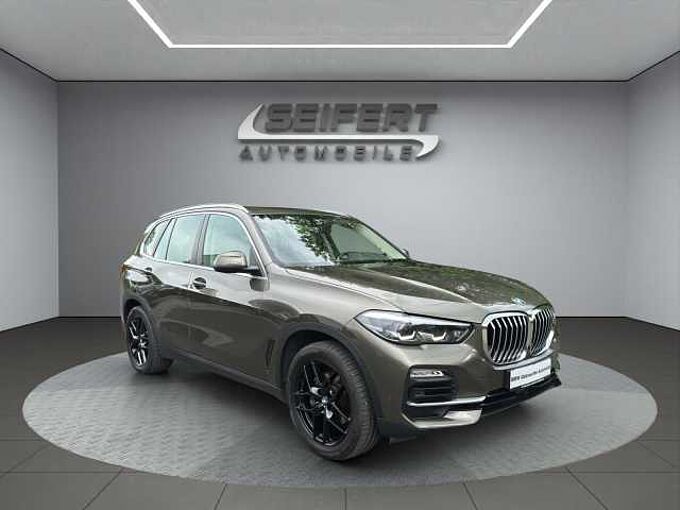 BMW X5xDrive30d | AHK | Komfortsitz | Driv.Ass.Prof. |
