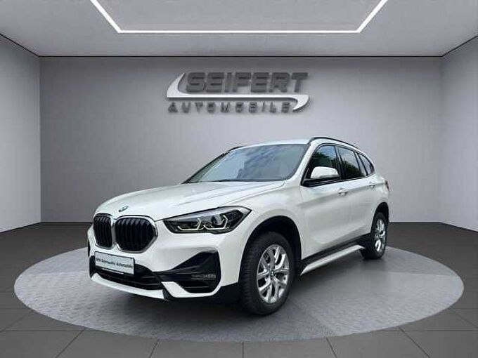 BMW X1 xDrive20i | AHK | Sport-Line | Driv.Ass. |