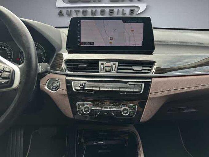 BMW X1 xDrive20i | AHK | Sport-Line | Driv.Ass. |