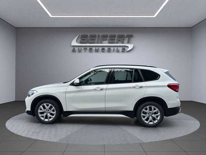 BMW X1 xDrive20i | AHK | Sport-Line | Driv.Ass. |