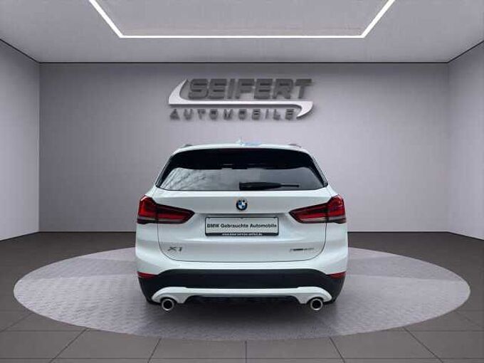 BMW X1 xDrive20i | AHK | Sport-Line | Driv.Ass. |
