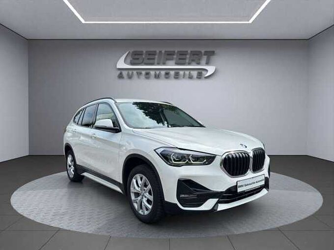 BMW X1 xDrive20i | AHK | Sport-Line | Driv.Ass. |