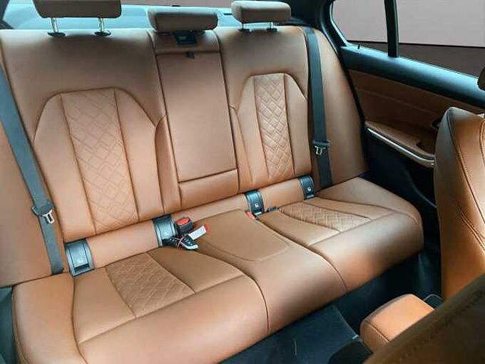 BMW 330e M-Sport I AHK SCHWENKBAR I LIVE COCKPIT I HIFI I LASERLICHT I HEAD-UP I SUR