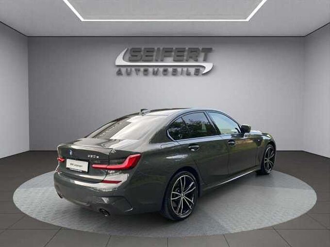 BMW 330e M-Sport I AHK SCHWENKBAR I LIVE COCKPIT I HIFI I LASERLICHT I HEAD-UP I SUR