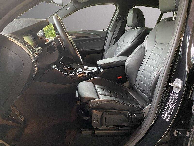BMW X4 xDrive20i | M-SPORT | LASER | AHK | PANO |