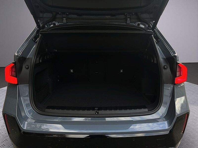 BMW X1 xDrive20d M-Sportpaket PRO / AHK / Pano /