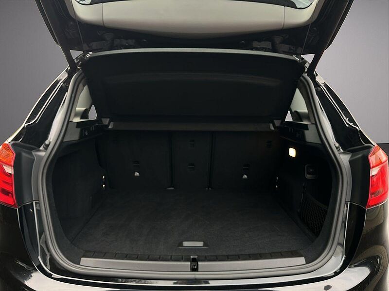 BMW 216d Active Tourer / NAVI / Driv. +Park. Ass. /