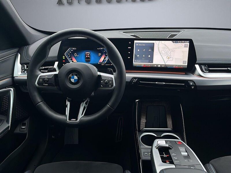 BMW X1 sDrive18i M-SPORT | AHK | PANO |