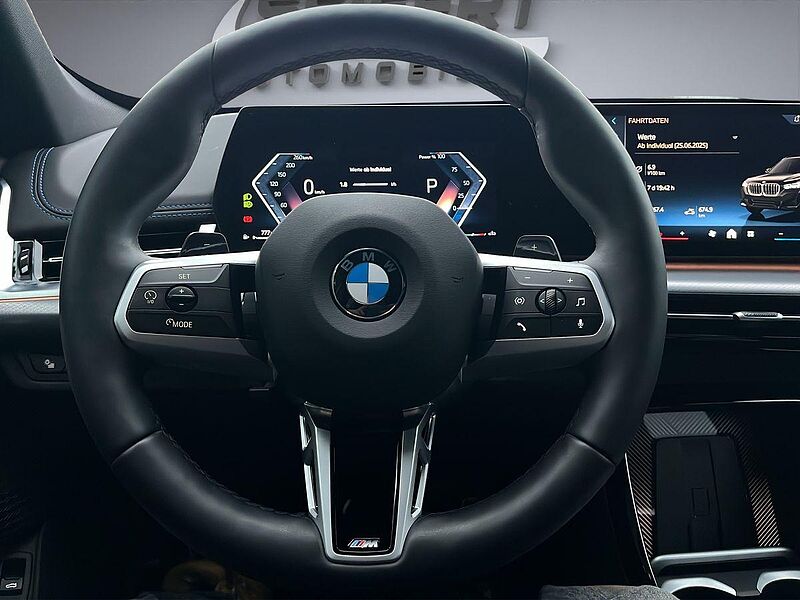 BMW X1 sDrive18i M-SPORT | AHK | PANO |