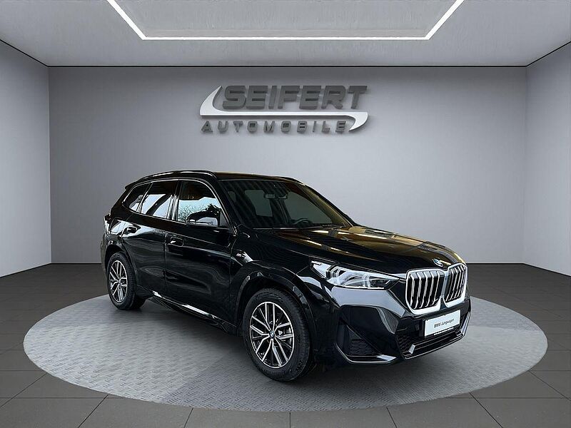 BMW X1 sDrive18i M-SPORT | AHK | PANO |