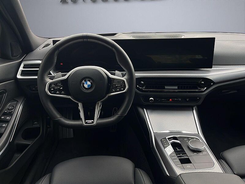 BMW 330i xDrive Touring M-Sport-PRO | AHK | PANO | Driv. Ass.