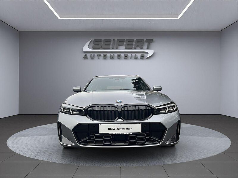 BMW 330i xDrive Touring M-Sport-PRO | AHK | PANO | Driv. Ass.