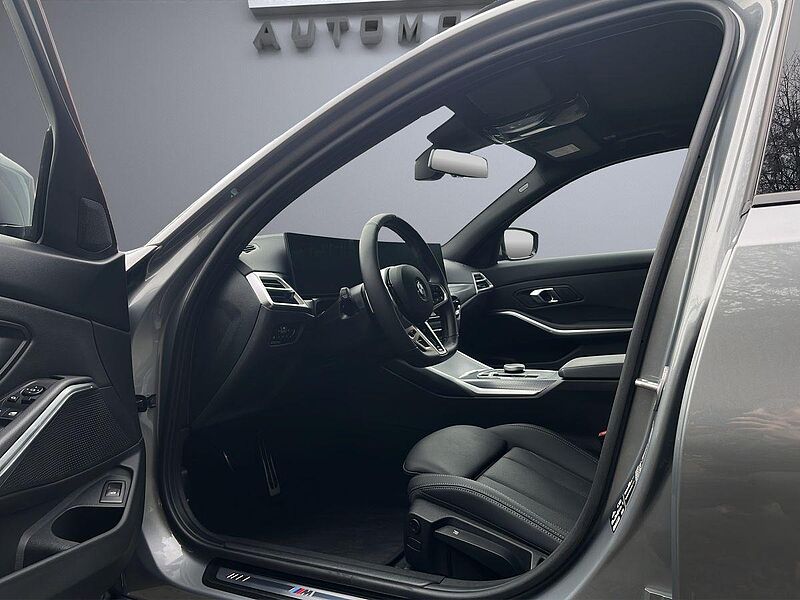 BMW 330i xDrive Touring M-Sport-PRO | AHK | PANO | Driv. Ass.