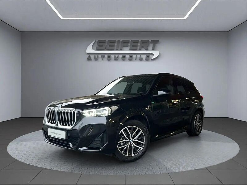 BMW X1 sDrive18i | M-SPORT | AHK | Pano