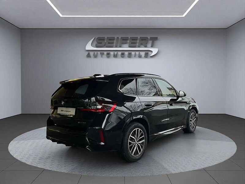 BMW X1 sDrive18i | M-SPORT | AHK | Pano