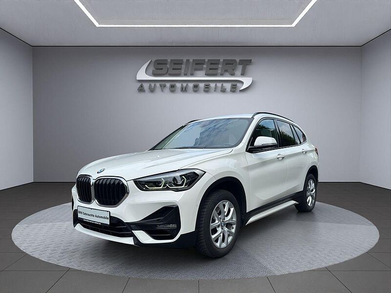 BMW X1 xDrive20i | AHK | Sport-Line | Driv. Ass. |