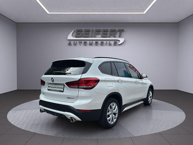 BMW X1 xDrive20i | AHK | Sport-Line | Driv. Ass. |