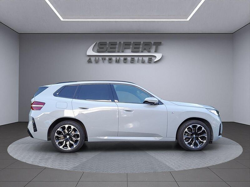 BMW X3 xDrive20i M-SPORT | AHK | Pano | Driv. Ass. Prof. |