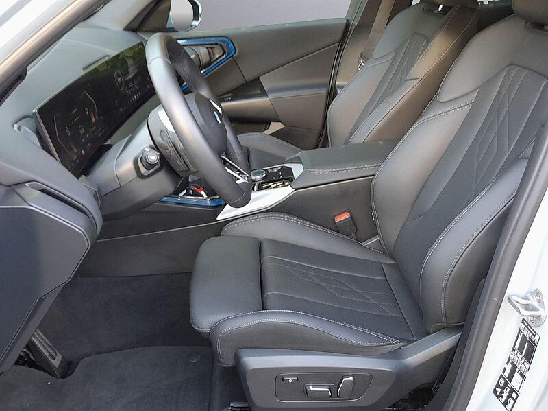 BMW X3 xDrive20i M-SPORT | AHK | Pano | Driv. Ass. Prof. |