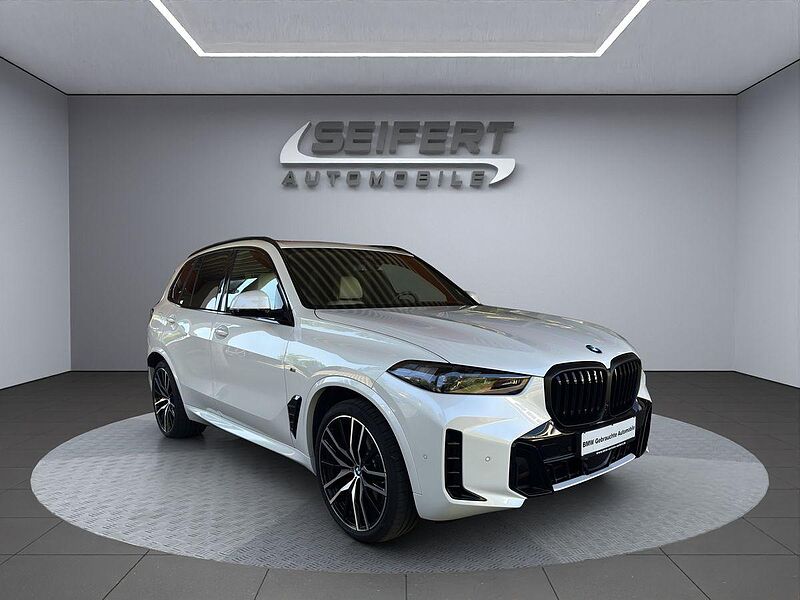 BMW X5 xDrive30d M-Sport PRO | 7-Sitzer | AHK | PANO | 360 |