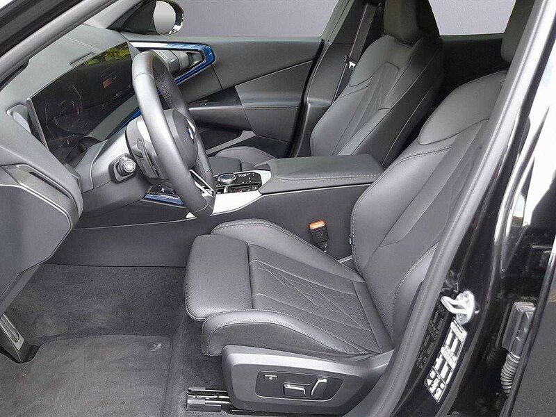 BMW X3 xDrive20d M-Sport PRO LCI | AHK | Pano |