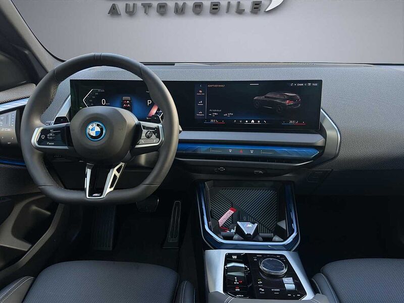BMW X3 xDrive30e M-Sport-PRO LCI | AHK | Pano |