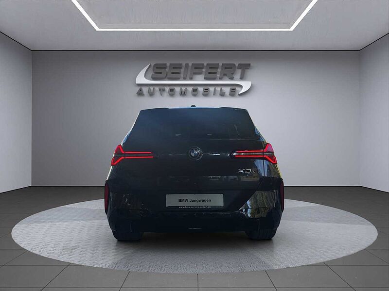 BMW X3 xDrive30e M-Sport-PRO LCI | AHK | Pano |