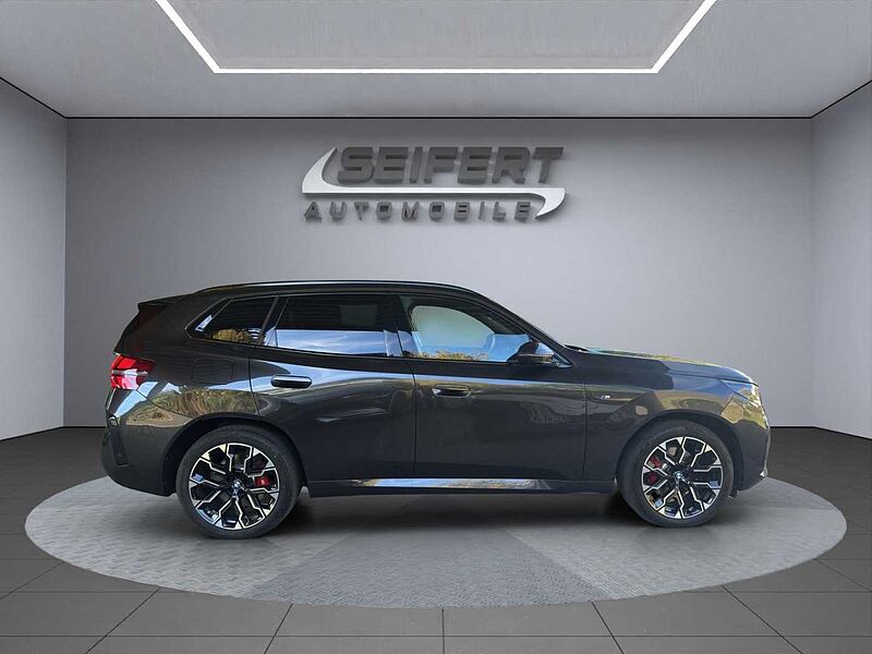 BMW X3 xDrive30e M-Sport-PRO LCI | AHK | Pano |