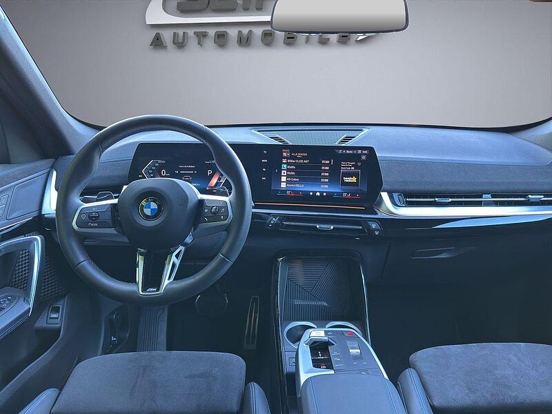 BMW X1 sDrive18d | M-SPORT | AHK | Driv. Ass. |