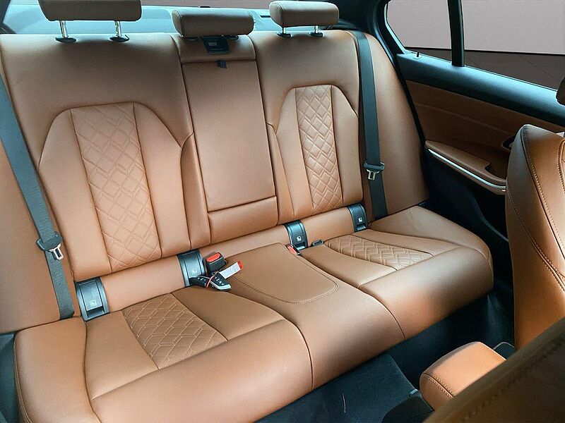 BMW 330e M-Sport I AHK SCHWENKBAR I LIVE COCKPIT I HIFI I LASERLICHT I HEAD-UP I SUR